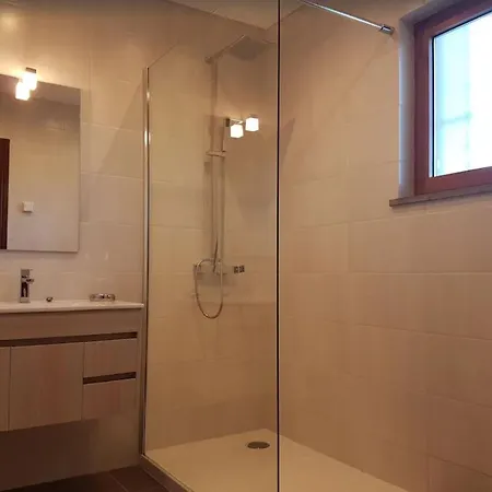 אכסניה Private Family Friendly With Garden