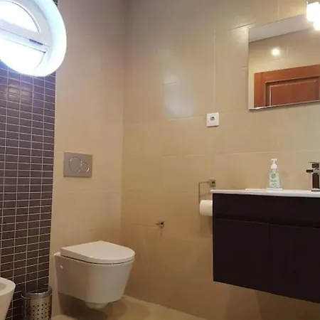 Private Family Friendly With Garden * 昂蒂布